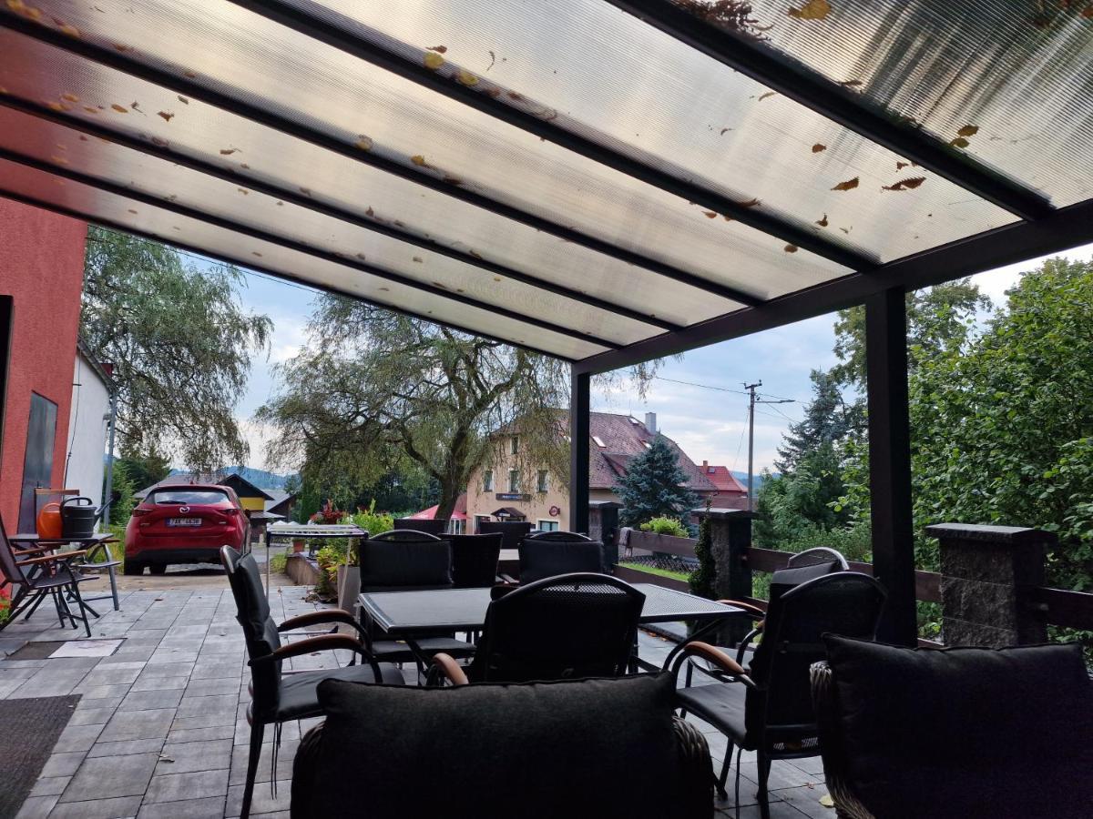 Penzion U Jezevce Hřensko Exterior foto